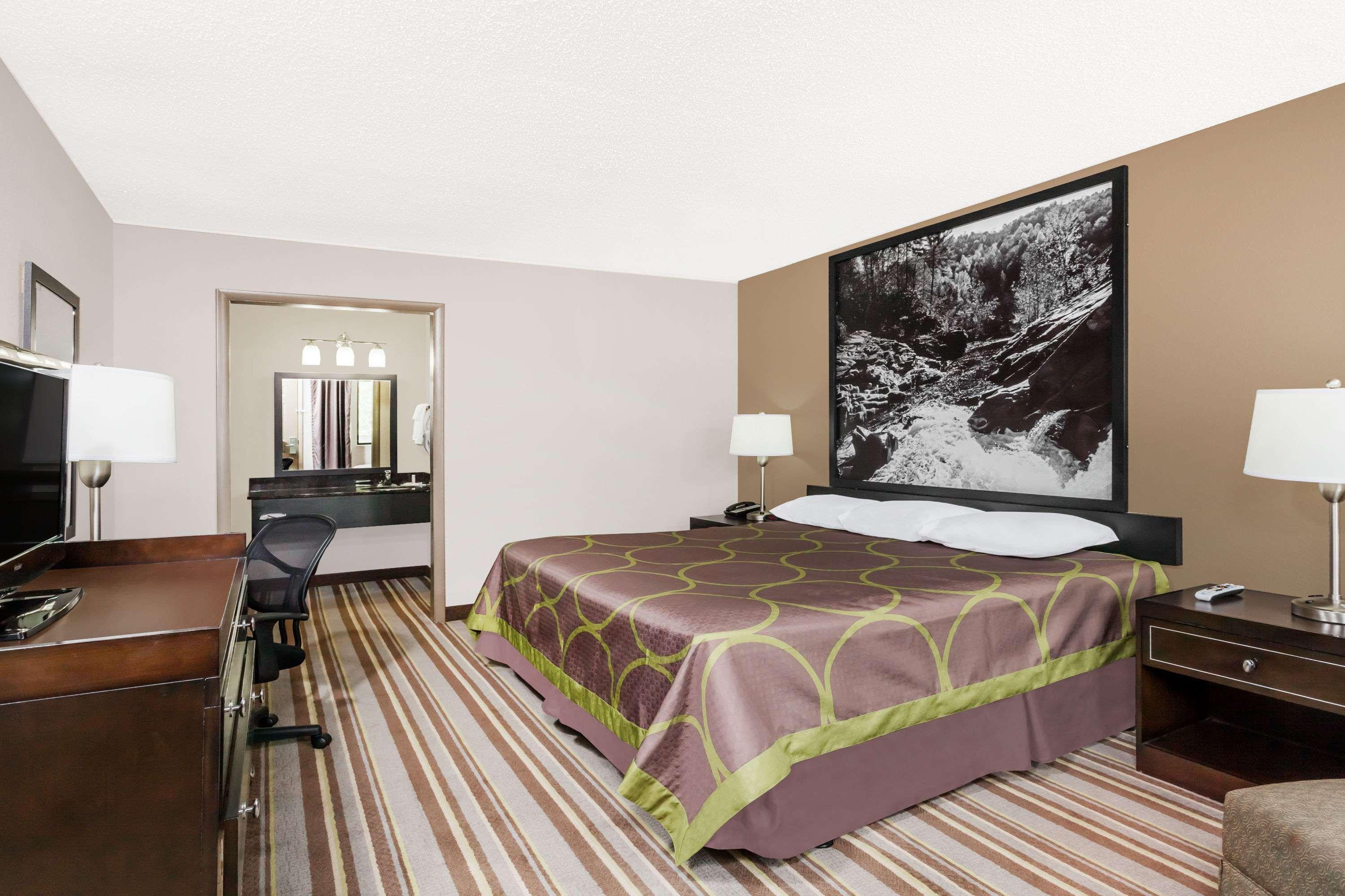 Super 8 By Wyndham Monteagle Tn Motel Екстериор снимка