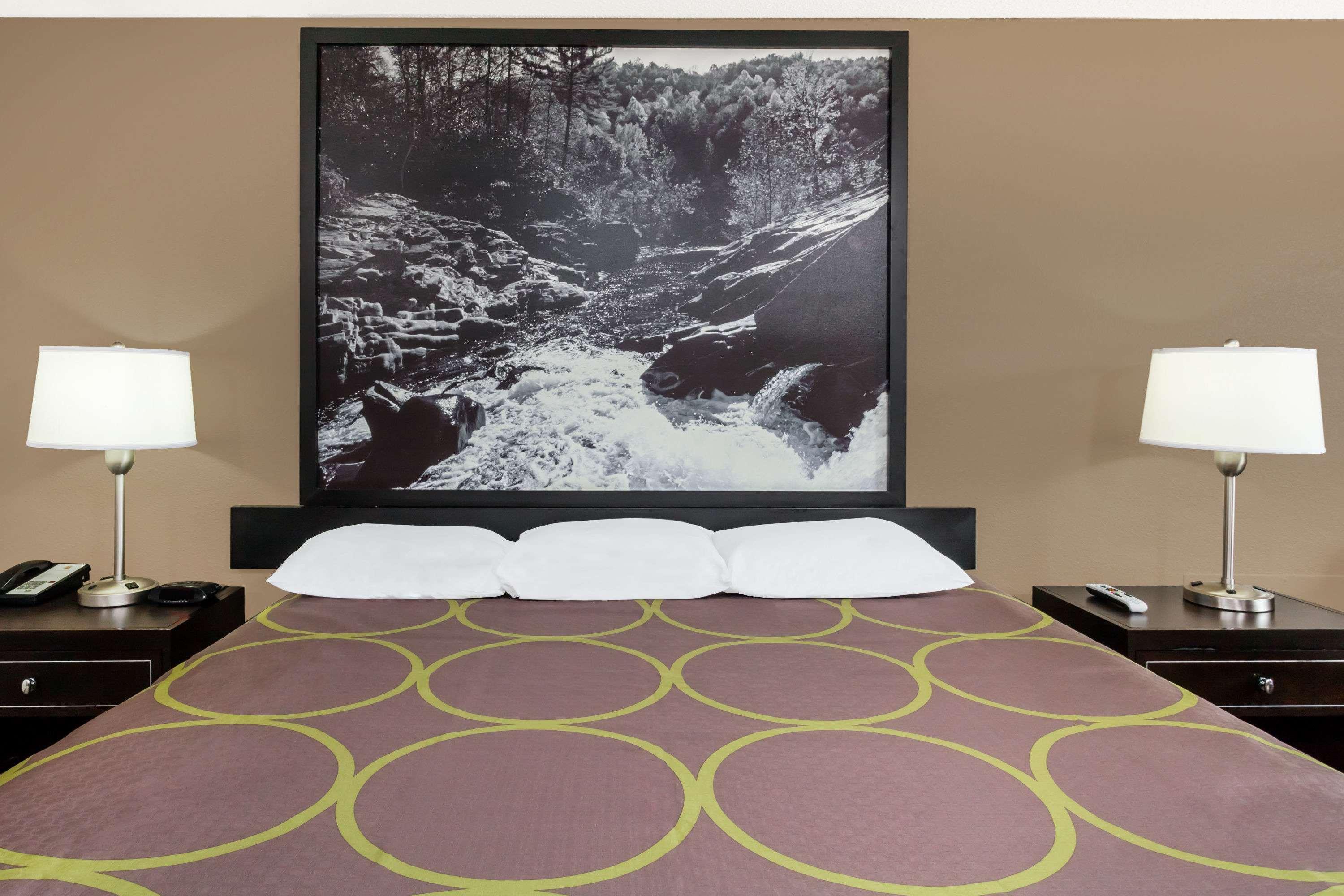 Super 8 By Wyndham Monteagle Tn Motel Екстериор снимка