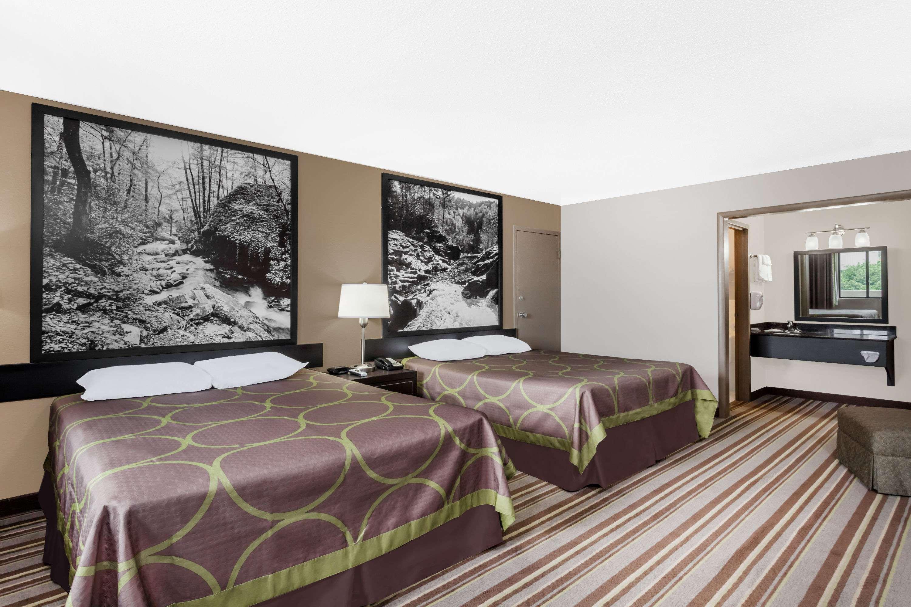 Super 8 By Wyndham Monteagle Tn Motel Екстериор снимка