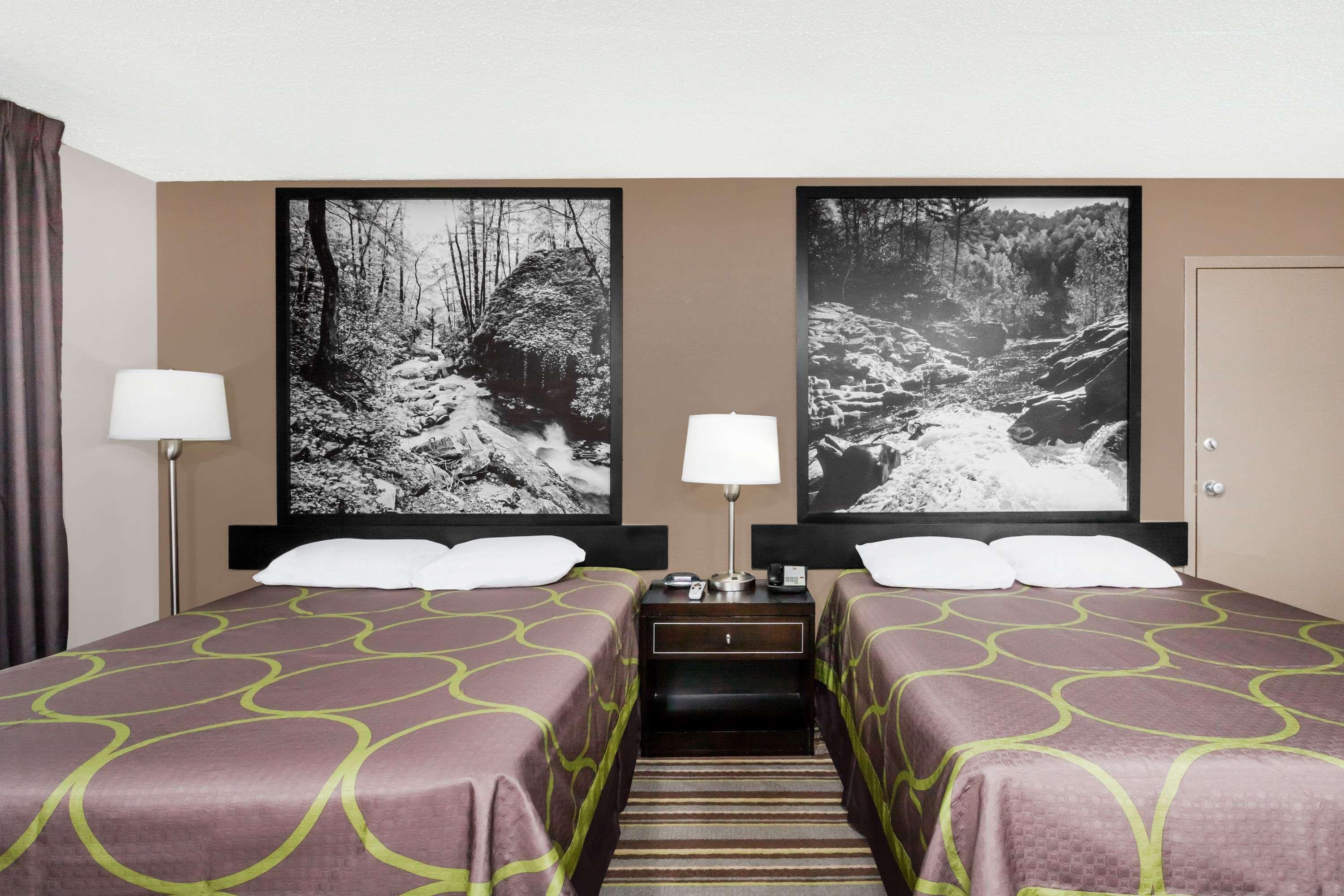 Super 8 By Wyndham Monteagle Tn Motel Екстериор снимка