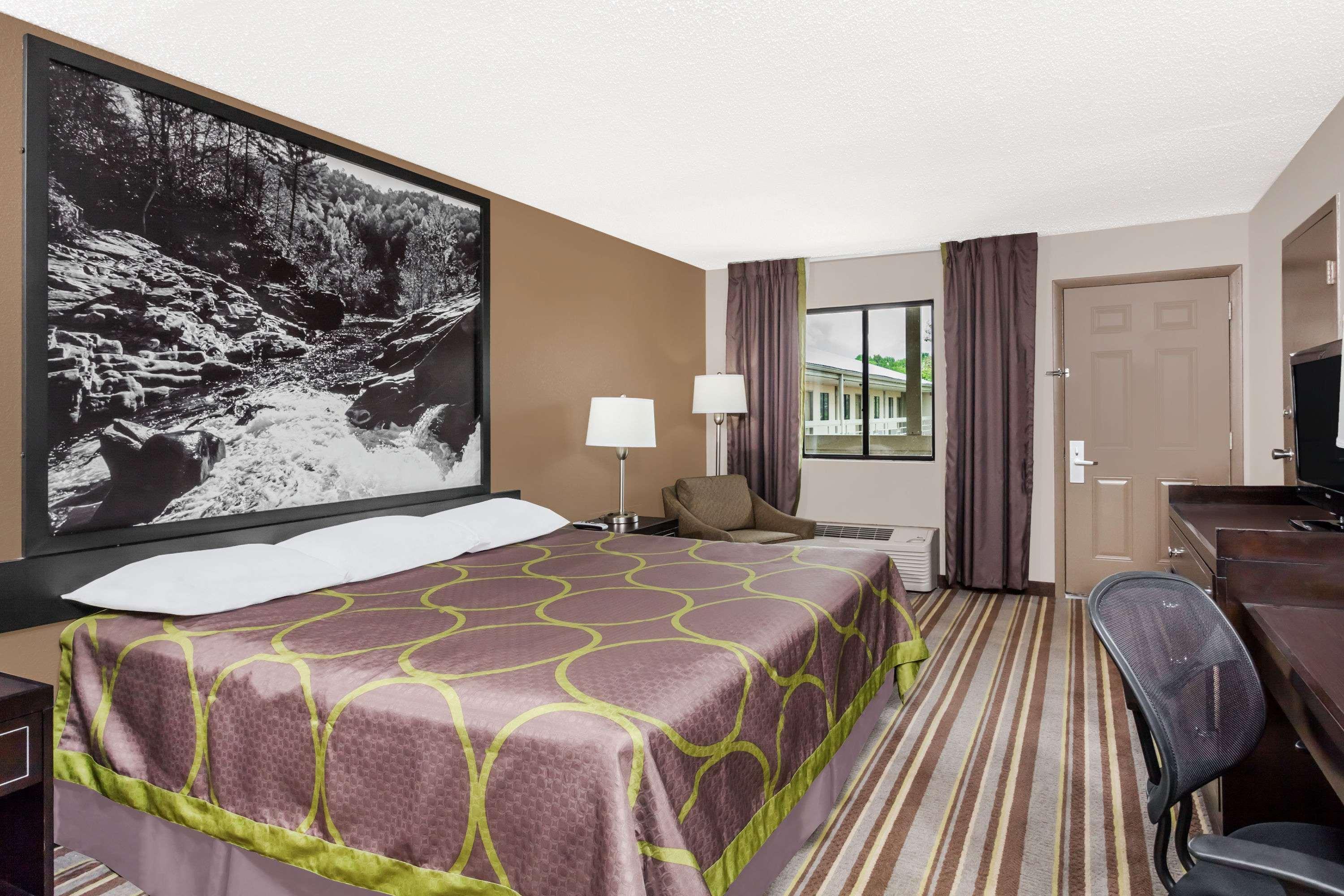 Super 8 By Wyndham Monteagle Tn Motel Екстериор снимка
