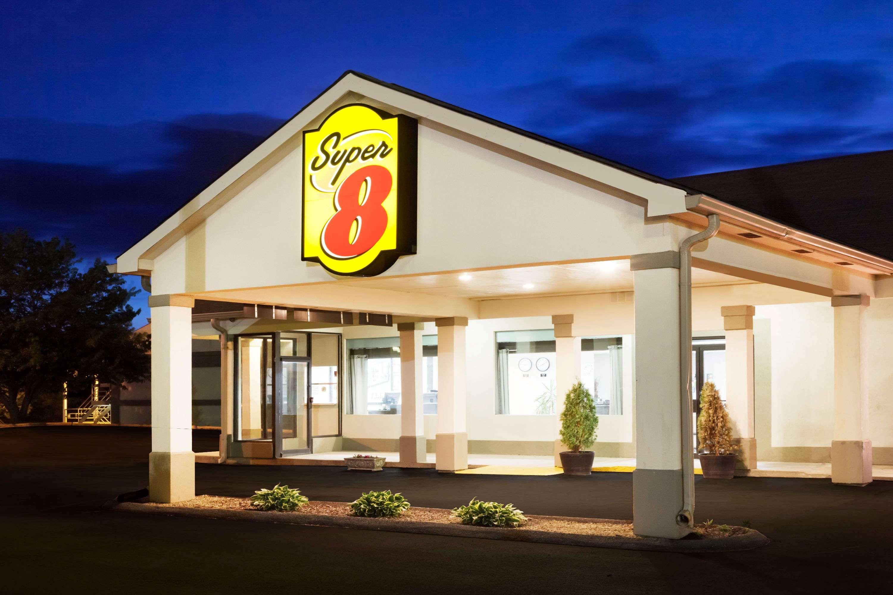 Super 8 By Wyndham Monteagle Tn Motel Екстериор снимка