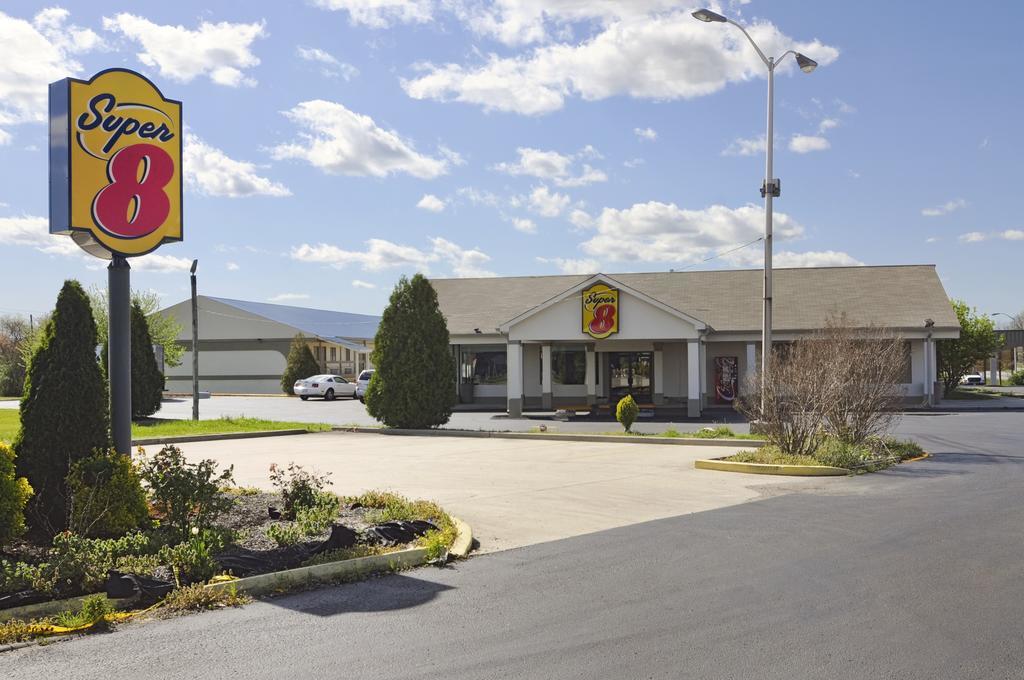 Super 8 By Wyndham Monteagle Tn Motel Екстериор снимка