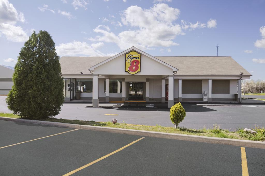 Super 8 By Wyndham Monteagle Tn Motel Екстериор снимка